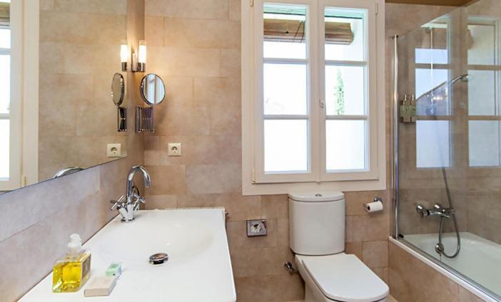 Bed and Breakfast L'hort de Sant Cebrià Torroella de Fluviá Esterno foto